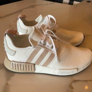 LIKE-NEW ADIDAS NMD-R1W